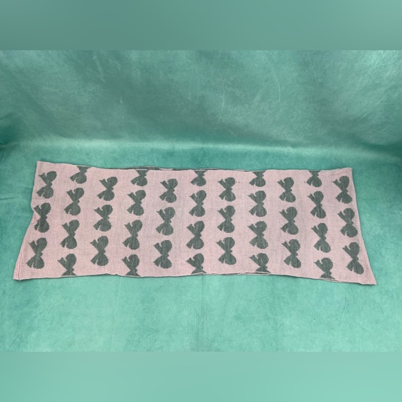 Vintage Knit Infinity Scarf - Picture 3 of 9